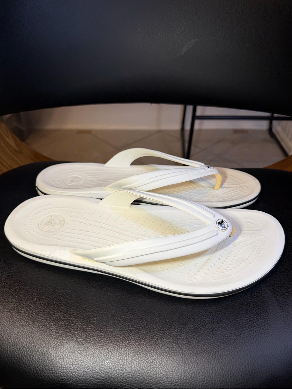 Crocs Mens Crocband Flip Flop Sandal Size 11M White Lightweight Slip On Summer